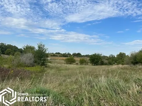 2315 Lake Trail Fairfield IA 52556