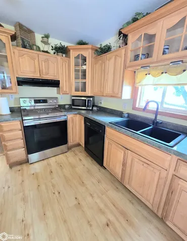 3575 Mississippi River Road Keokuk IA 52632