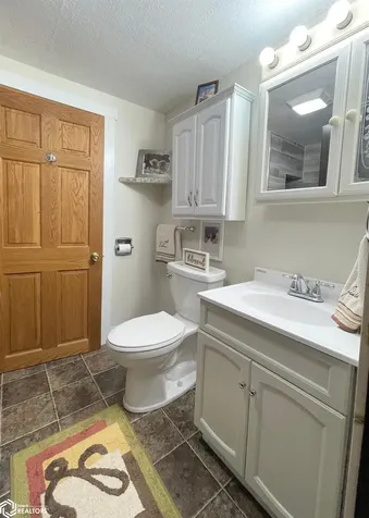 3575 Mississippi River Road Keokuk IA 52632