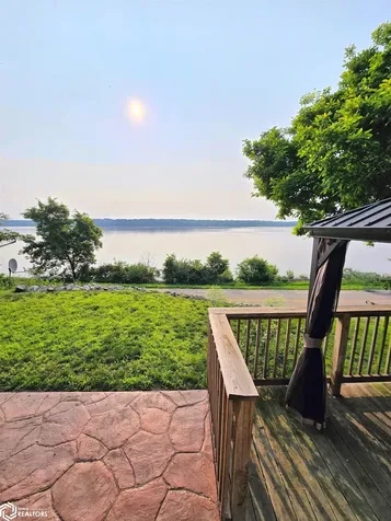 3575 Mississippi River Road Keokuk IA 52632