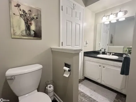 313 E 29th Street S Newton IA 50208