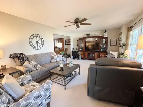 313 E 29th Street S Newton IA 50208