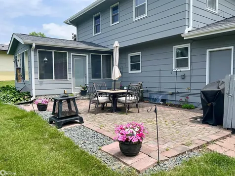 313 E 29th Street S Newton IA 50208