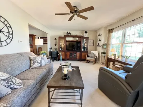 313 E 29th Street S Newton IA 50208