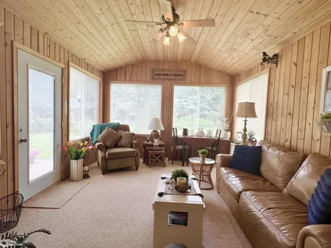 313 E 29th Street S Newton IA 50208