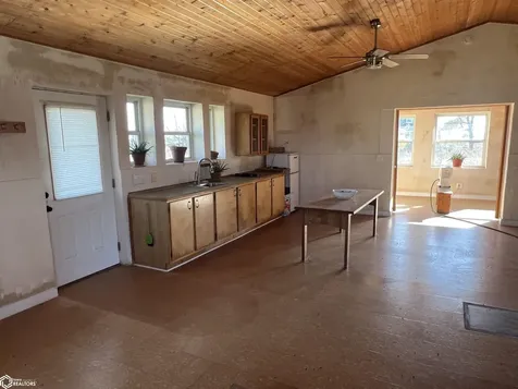 2151 185th Street Fairfield IA 52556