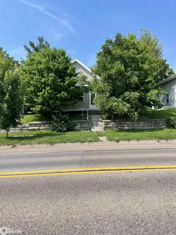 1004 Spring Street Burlington IA 52601