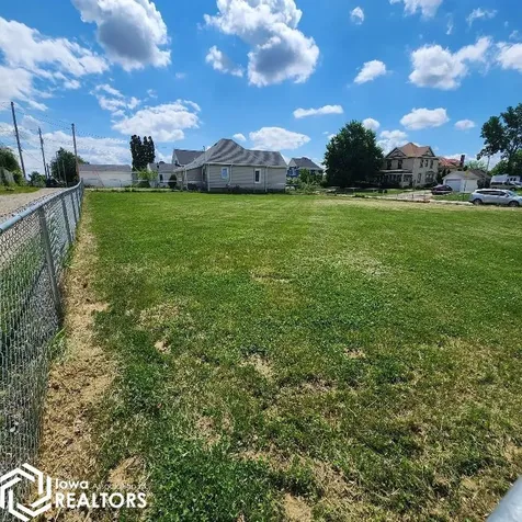 619 W State Street Marshalltown IA 50158