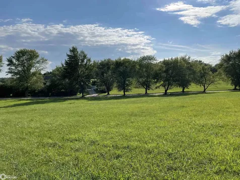 1101 Lakeview Drive Fairfield IA 52556-3809