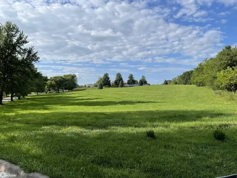 1101 Lakeview Drive Fairfield IA 52556-3809