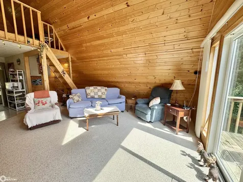 1126 Lakeshore Drive Brooklyn IA 52211