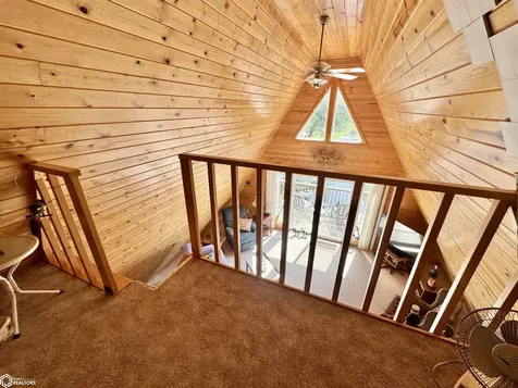 1126 Lakeshore Drive Brooklyn IA 52211