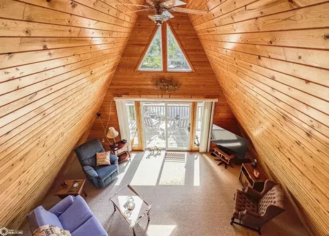 1126 Lakeshore Drive Brooklyn IA 52211