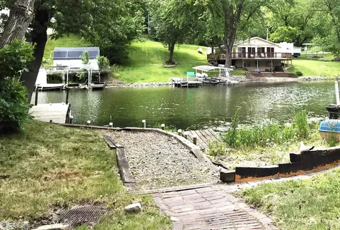 1126 Lakeshore Drive Brooklyn IA 52211