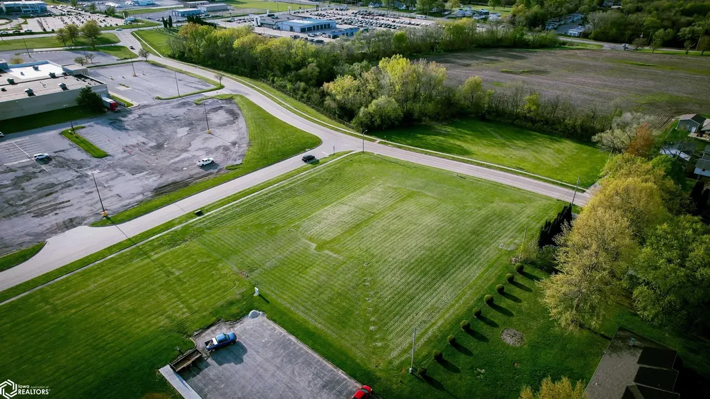 Lot: J Autumn Lane West Burlington IA 52655