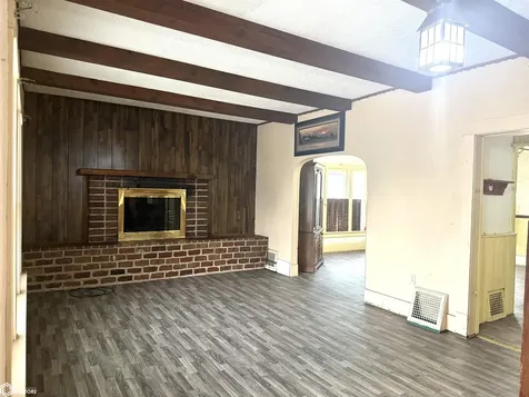 116 N Ash Street Ottumwa IA 52501
