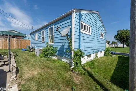 509 E Main Street Marshalltown IA 50158
