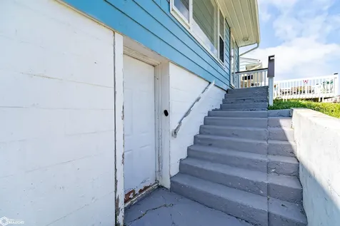 509 E Main Street Marshalltown IA 50158
