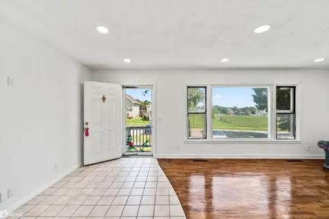 509 E Main Street Marshalltown IA 50158