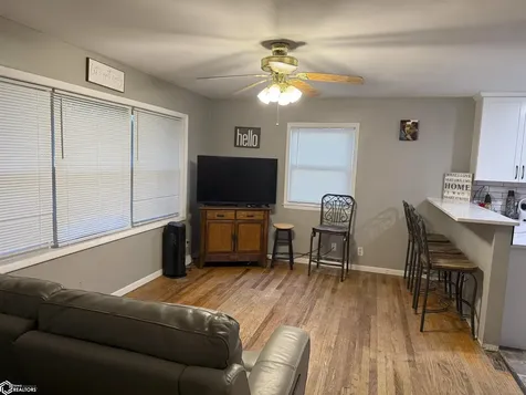 613 E College Street Toledo IA 52342