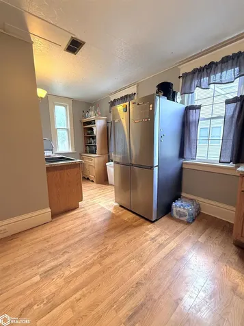 3054 Woodland Drive SW Cedar Rapids IA 52404