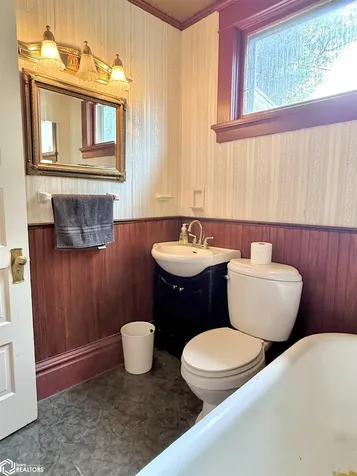 3054 Woodland Drive SW Cedar Rapids IA 52404