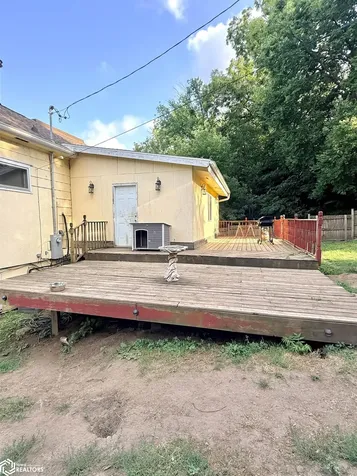 3054 Woodland Drive SW Cedar Rapids IA 52404