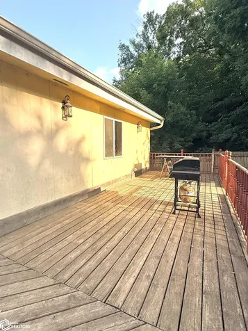 3054 Woodland Drive SW Cedar Rapids IA 52404