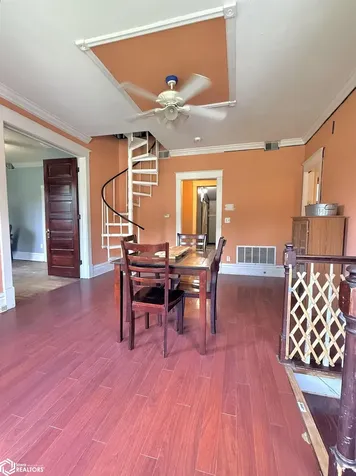 3054 Woodland Drive SW Cedar Rapids IA 52404