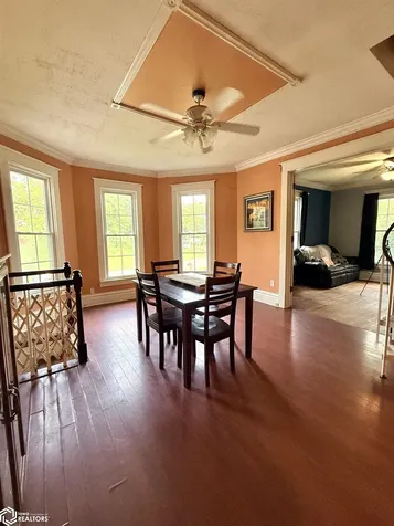 3054 Woodland Drive SW Cedar Rapids IA 52404