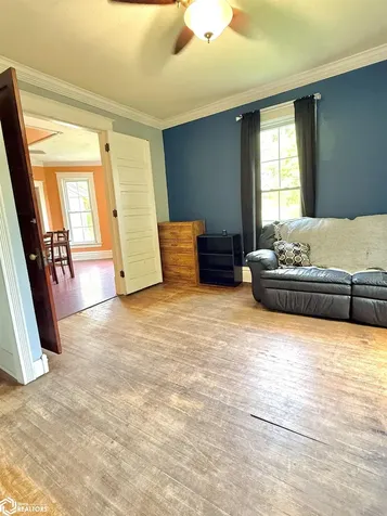 3054 Woodland Drive SW Cedar Rapids IA 52404