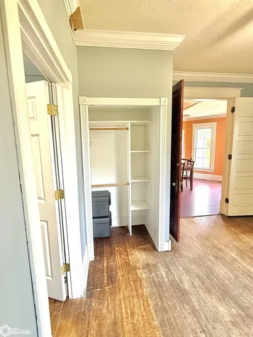 3054 Woodland Drive SW Cedar Rapids IA 52404