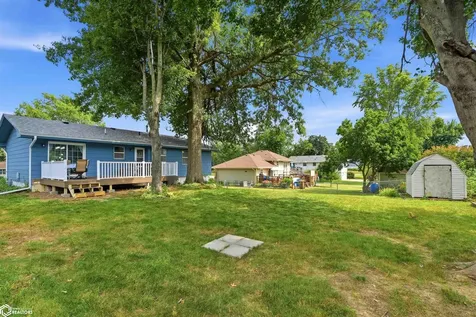 1817 Reed Street Grinnell IA 50112
