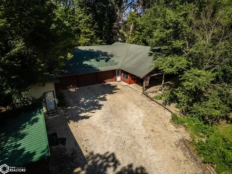 1948 Underwood Avenue Marshalltown IA 50158