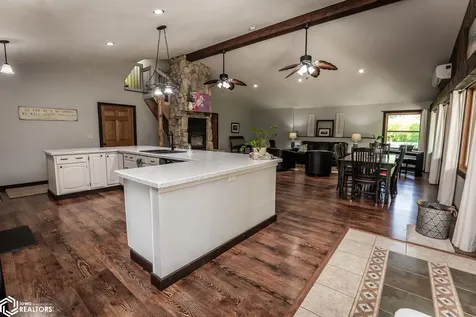 1948 Underwood Avenue Marshalltown IA 50158