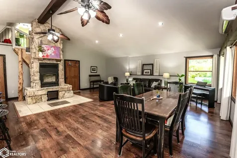1948 Underwood Avenue Marshalltown IA 50158