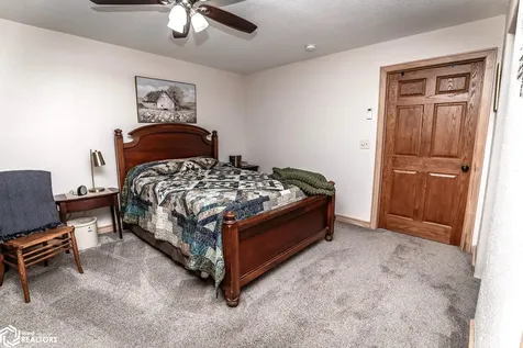 1948 Underwood Avenue Marshalltown IA 50158