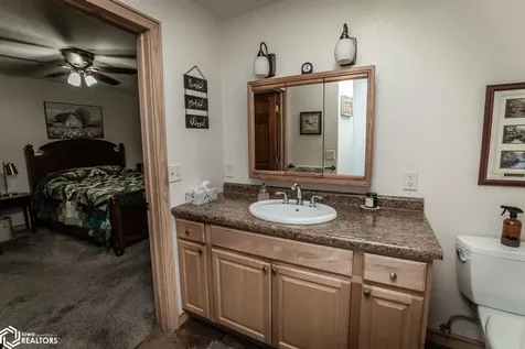 1948 Underwood Avenue Marshalltown IA 50158