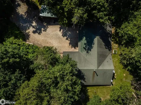 1948 Underwood Avenue Marshalltown IA 50158