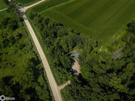 1948 Underwood Avenue Marshalltown IA 50158