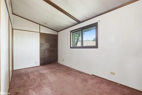 3997 80th Street Grinnell IA 50112