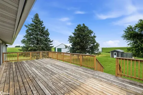 3997 80th Street Grinnell IA 50112