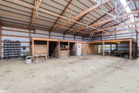 3997 80th Street Grinnell IA 50112