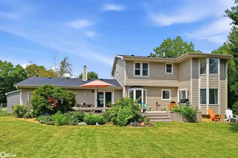 1822 Prairie Street Grinnell IA 50112