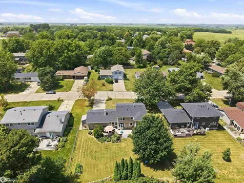 1822 Prairie Street Grinnell IA 50112
