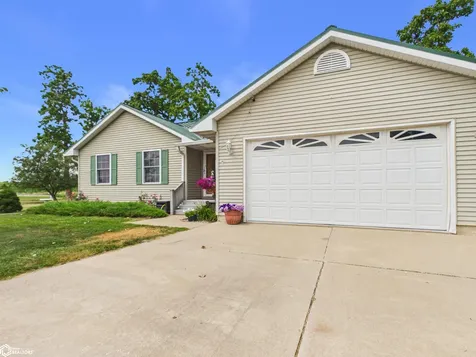 3229 243rd Avenue Keokuk IA 52632