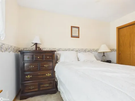 3229 243rd Avenue Keokuk IA 52632