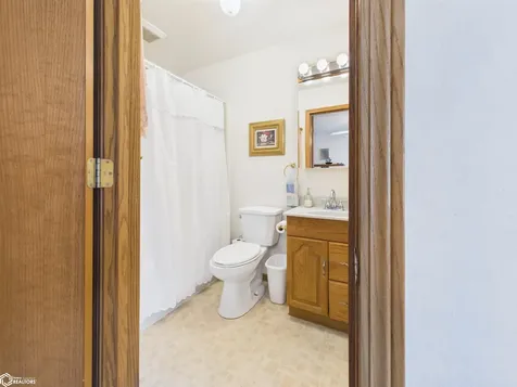 3229 243rd Avenue Keokuk IA 52632