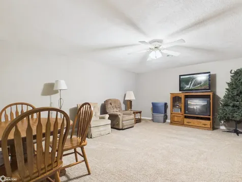 3229 243rd Avenue Keokuk IA 52632