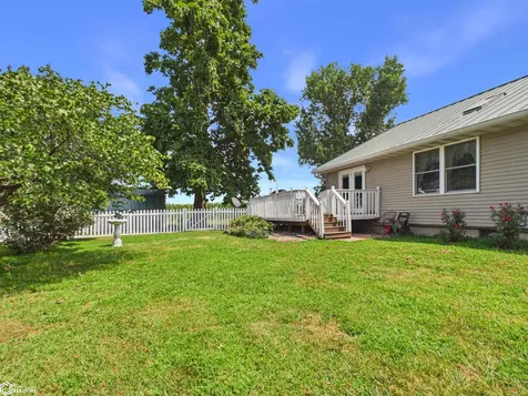 3229 243rd Avenue Keokuk IA 52632